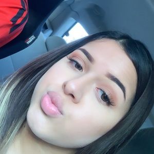 Meet your Posher, Deana